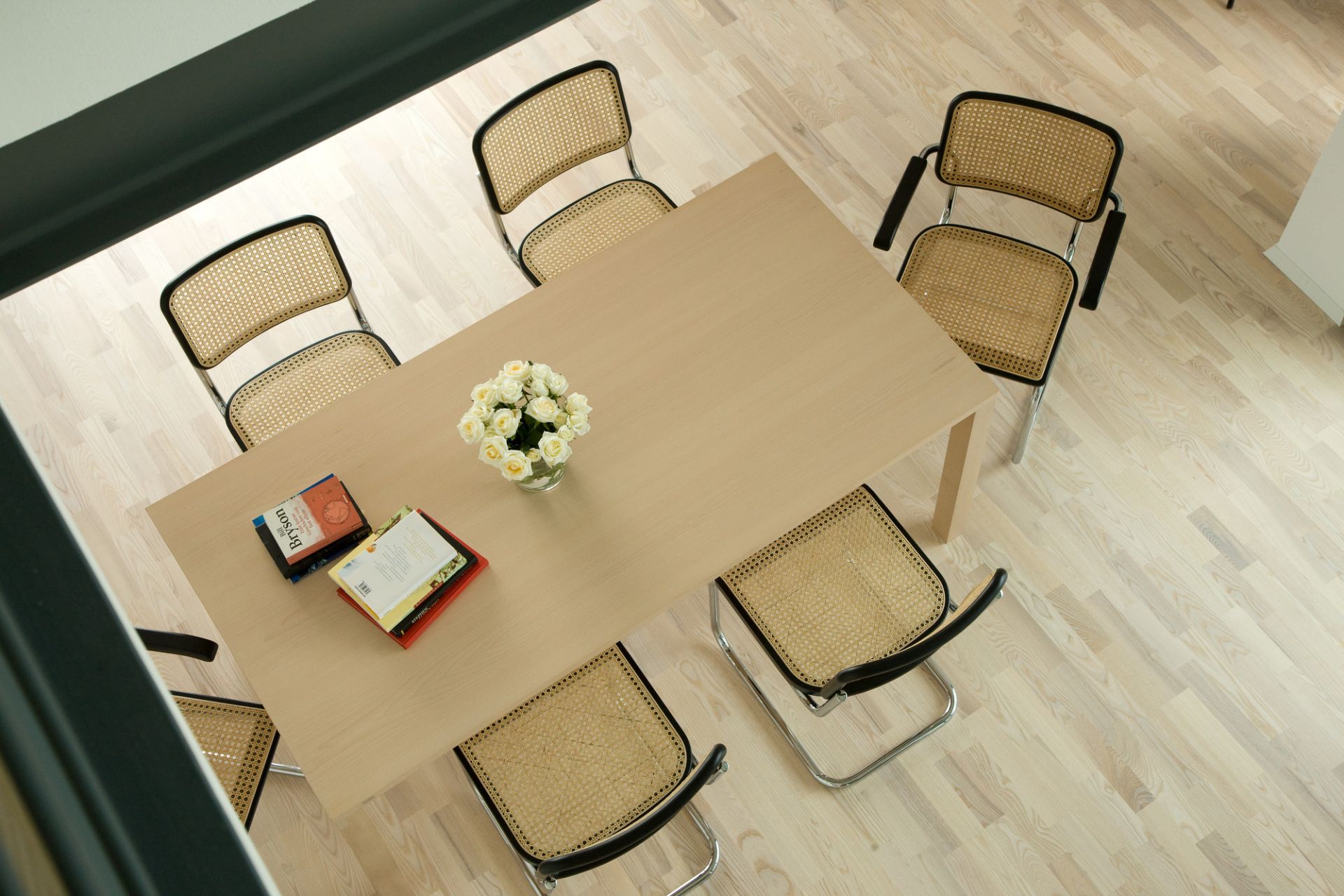 S 64 V Tubular steel classic cantilever chair Thonet