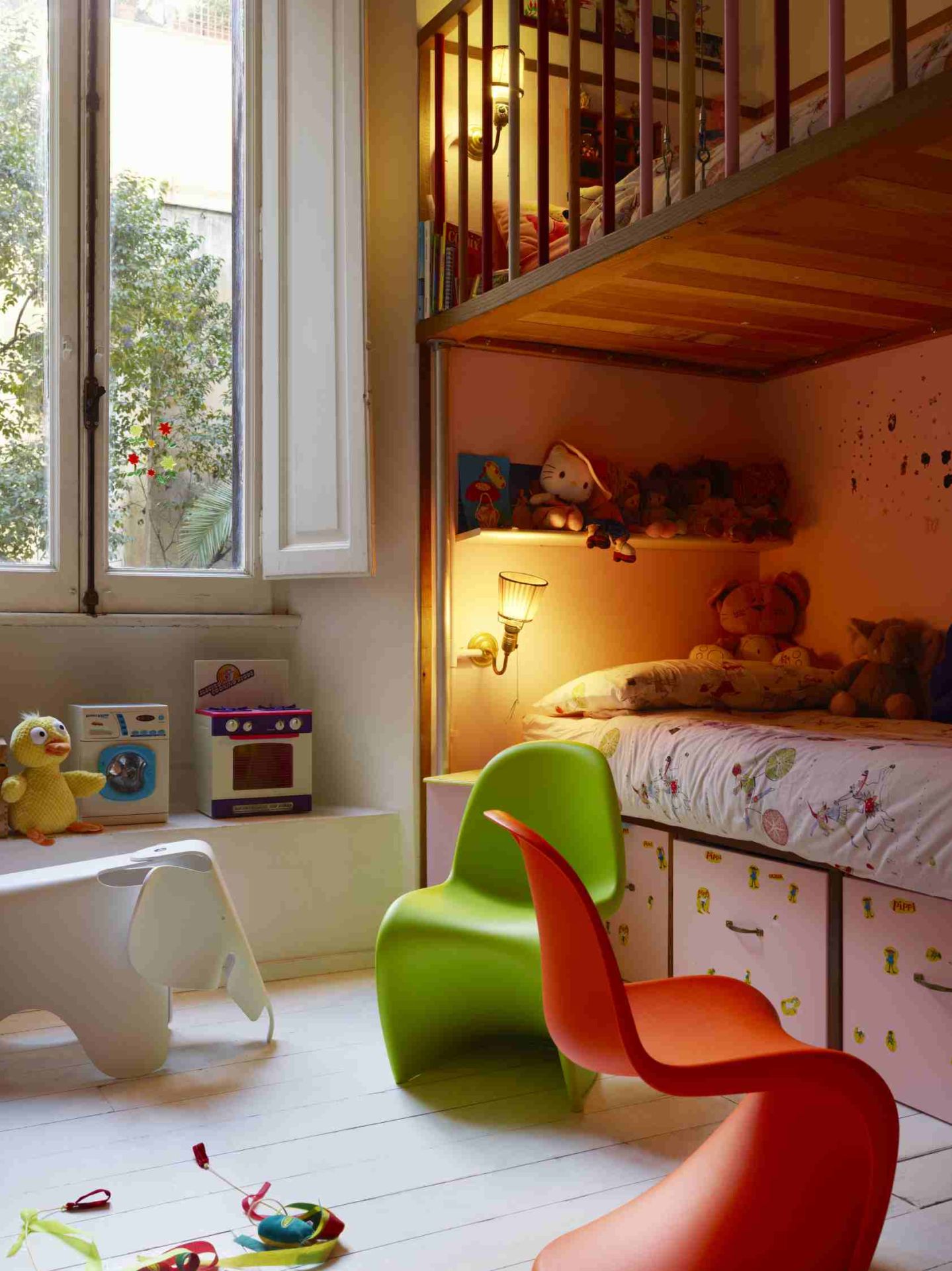 Eames Elephant Stool Vitra