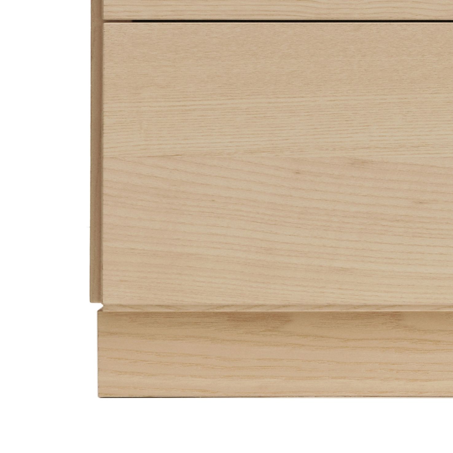Relief Plinth for Chest of Drawers W123cm ash String Furniture