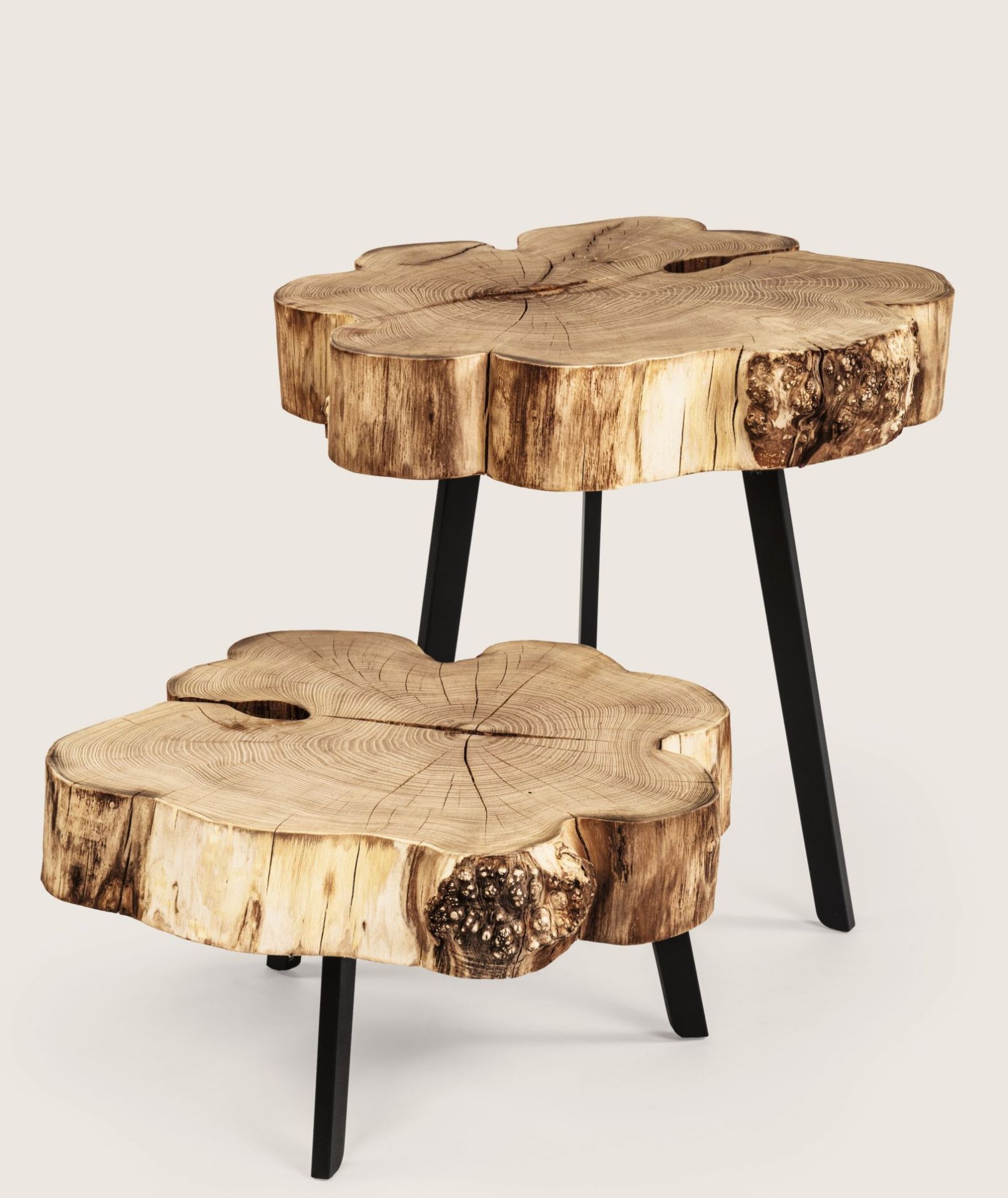 BC 05 Stomp Outdoor Couch / Side Table Janua