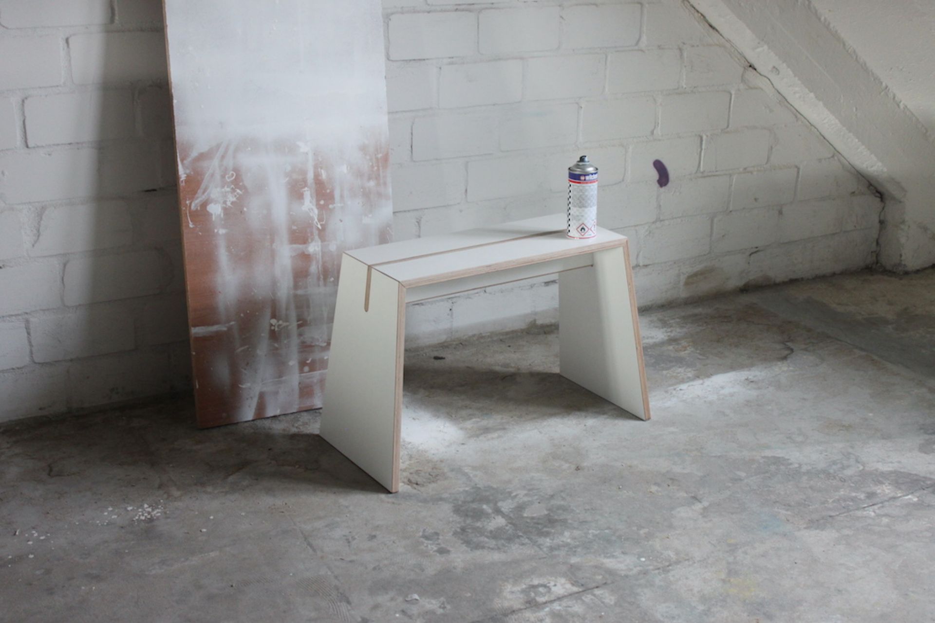 Tojo Stubenhocker Stool Tojo
