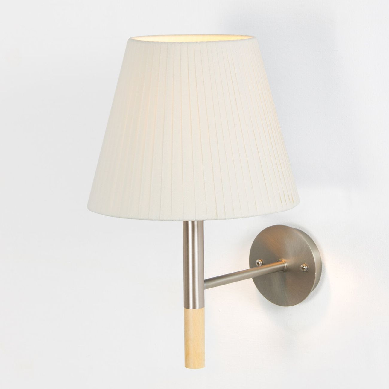 BC2 Wall lamp Santa & Cole