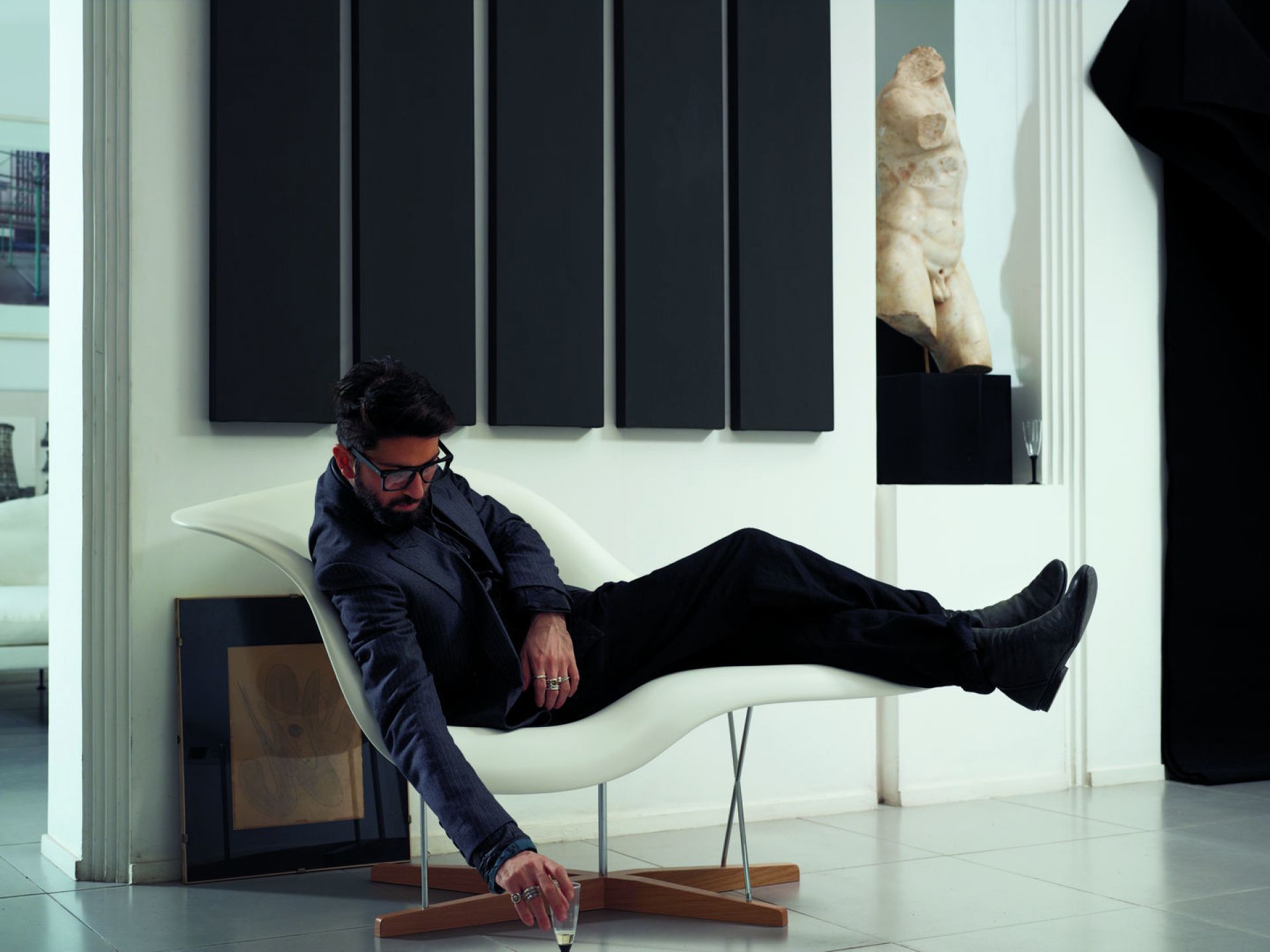 La Chaise Couch Vitra