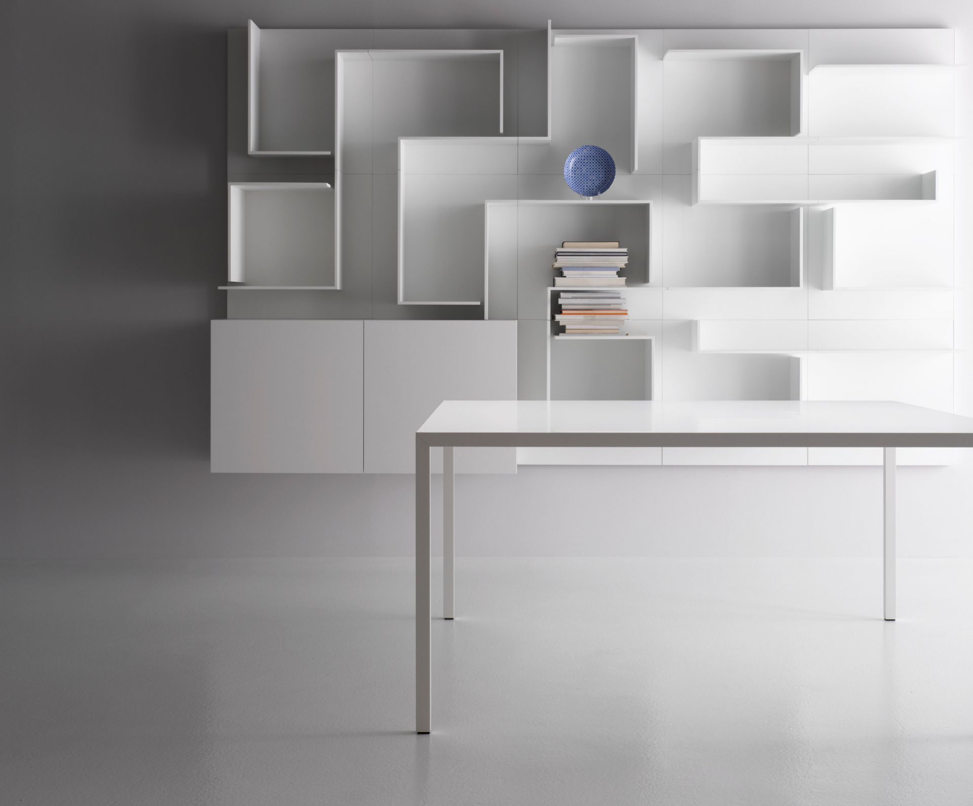 Tense table Preferred combination MDF Italia
