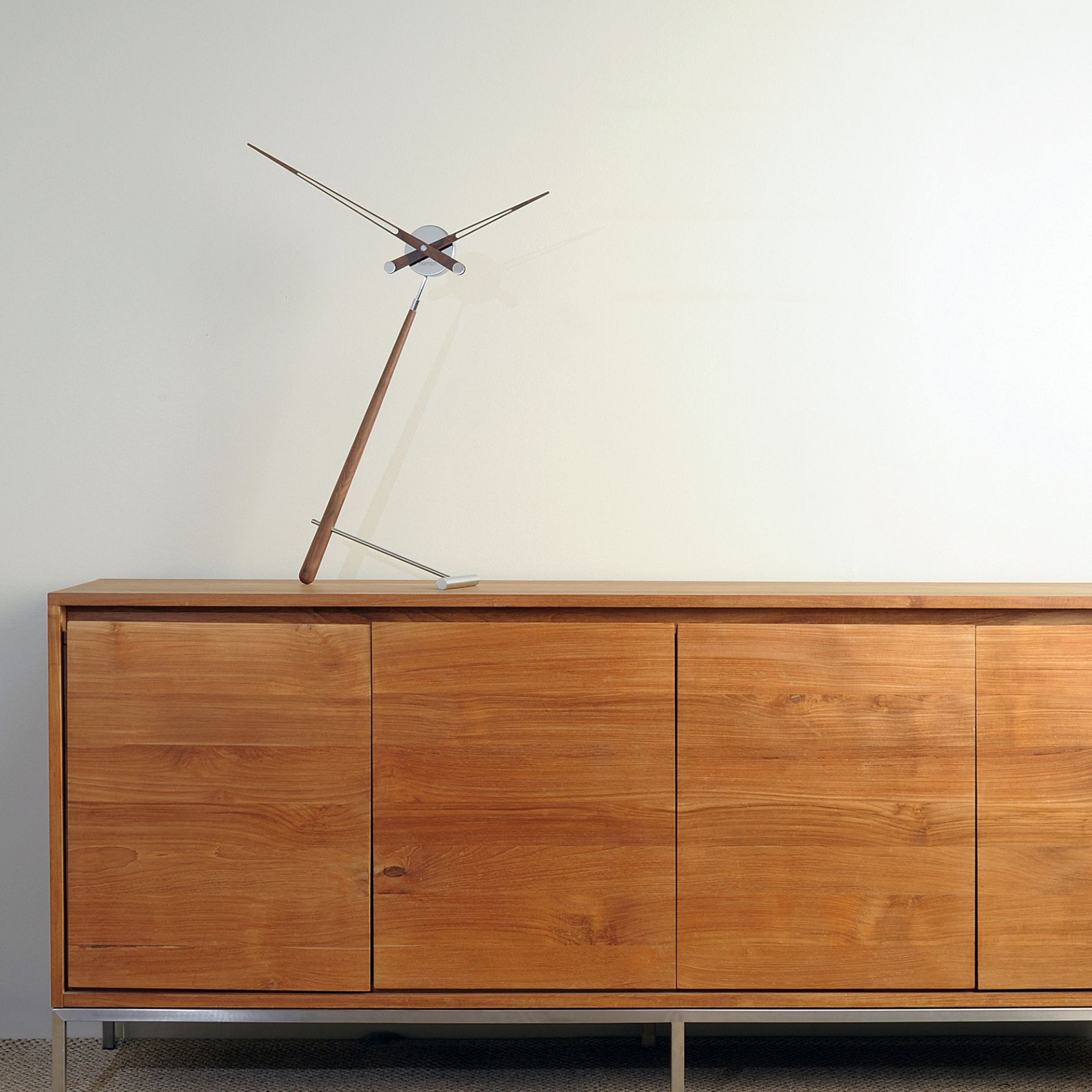 Puntero n Table clock nomon