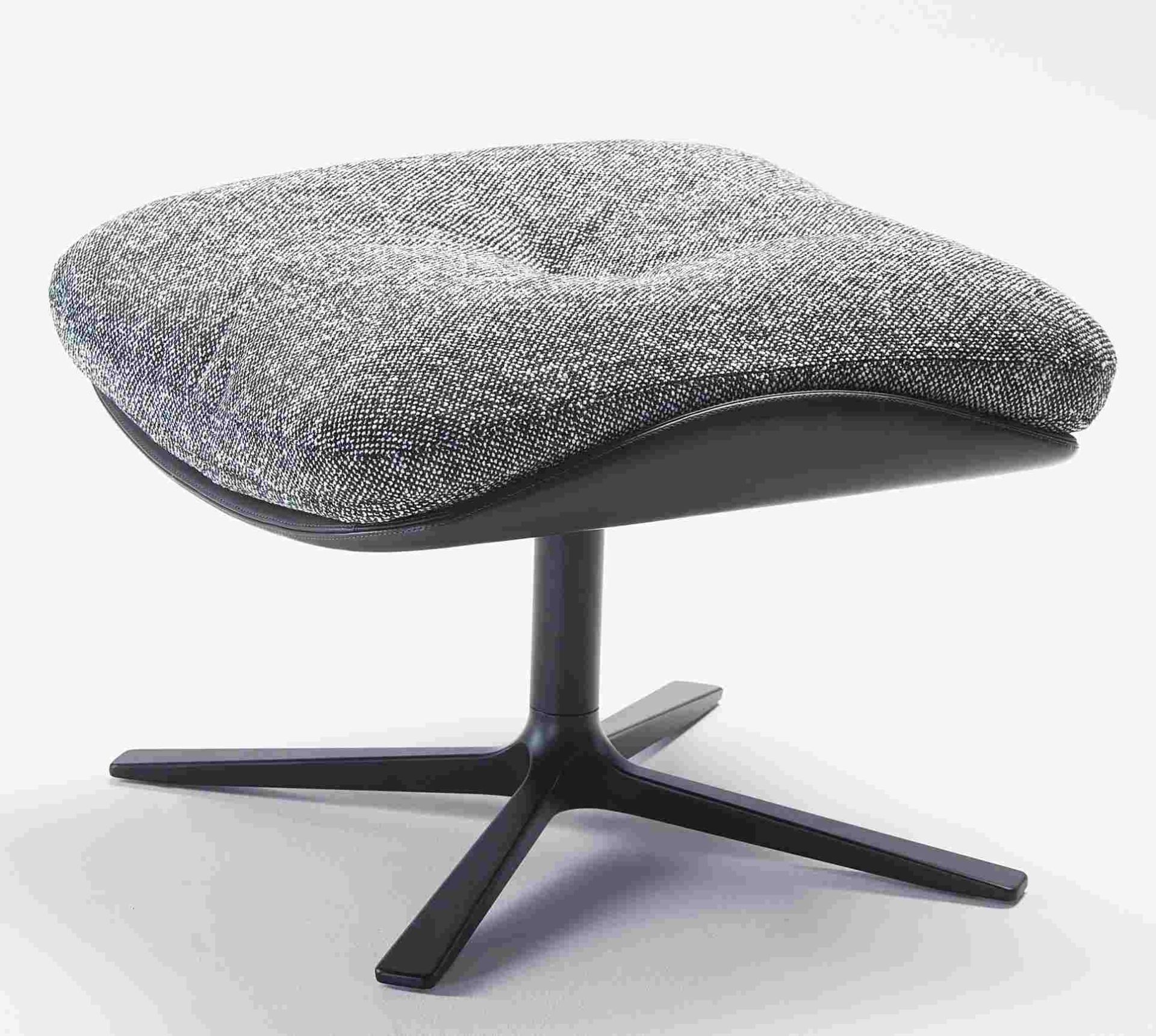 Rei stool Prostoria 