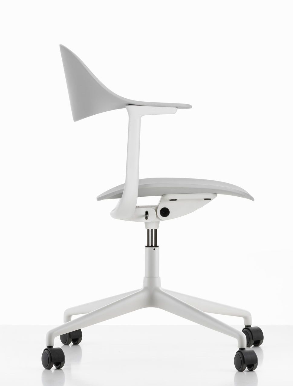 Mynt back and seat plastic office swivel chair Vitra