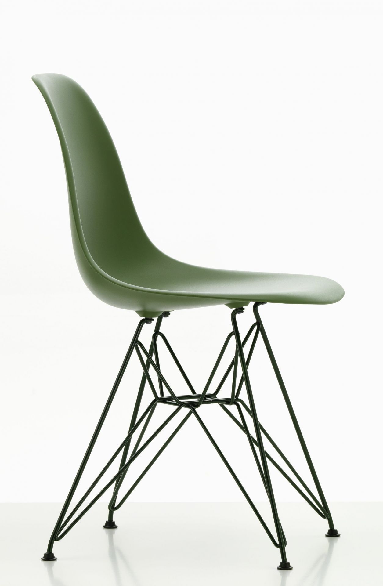 Eames Plastic Side Chair DSR Chair Monoton Vitra