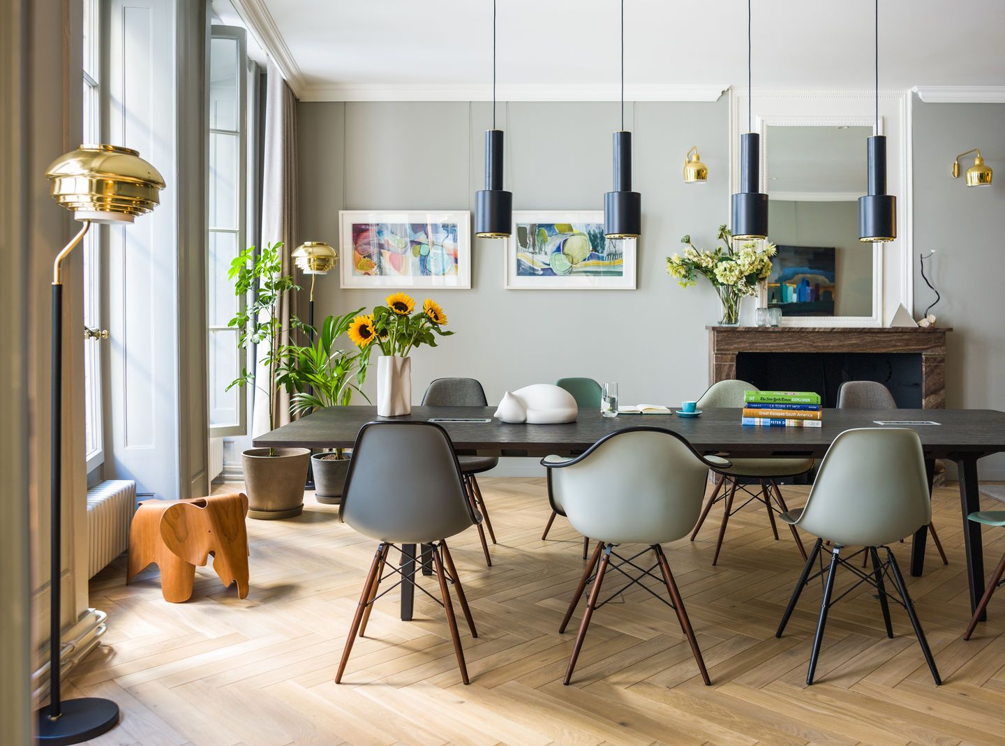Eames Plastic Arm Chair DAW Chair Vitra
