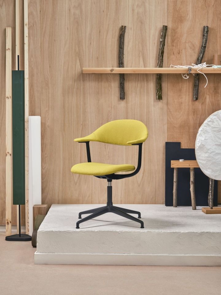 Mynt back and seat plastic office swivel chair Vitra