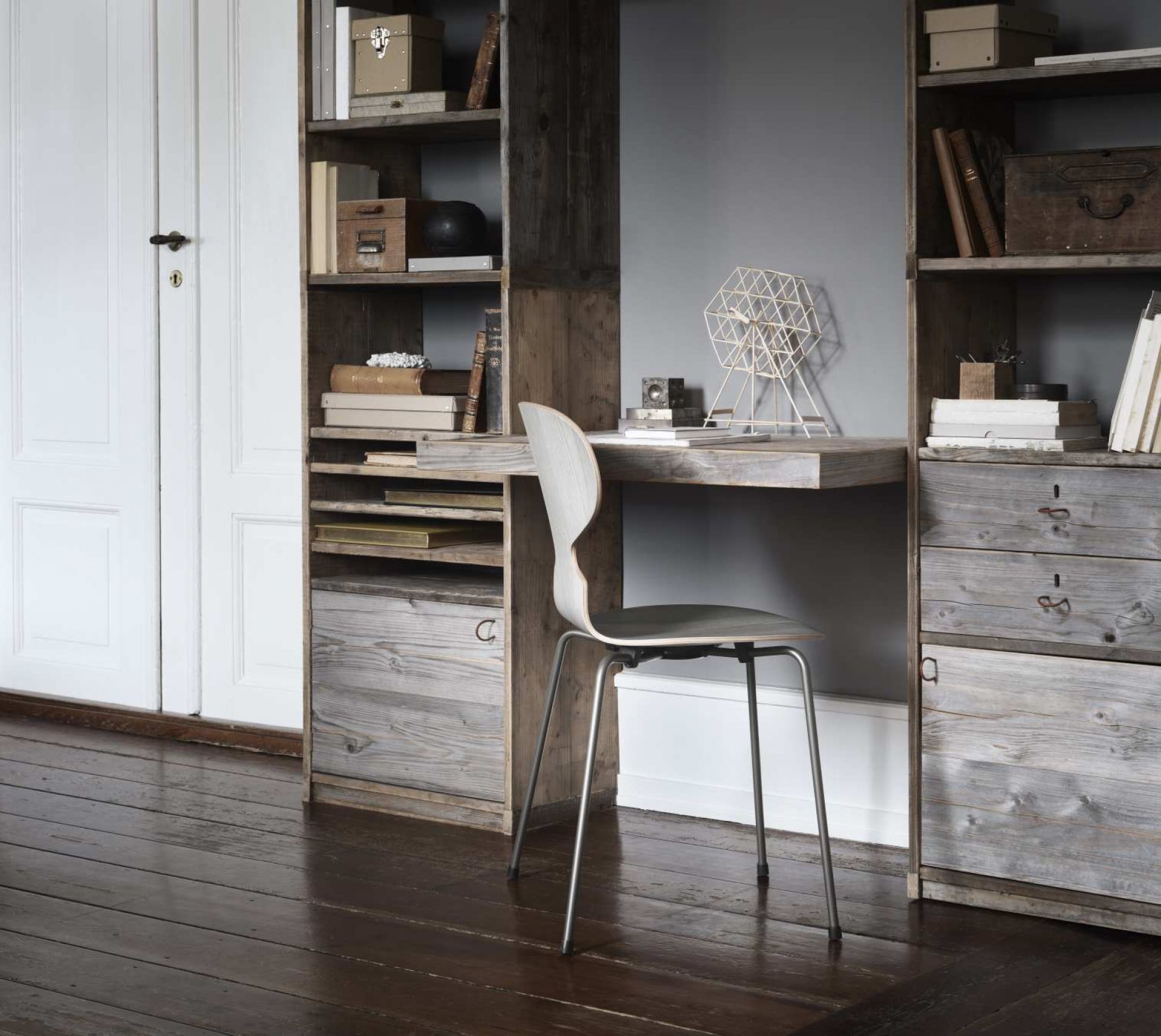 The Ant Chair 3101 4-leg frame Fritz Hansen 