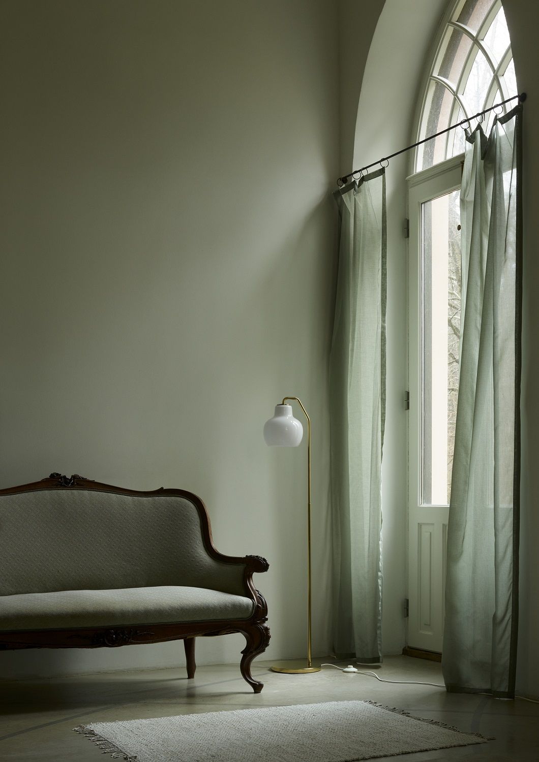 VL Ring Crown Floor lamp Floor lamp Louis Poulsen 