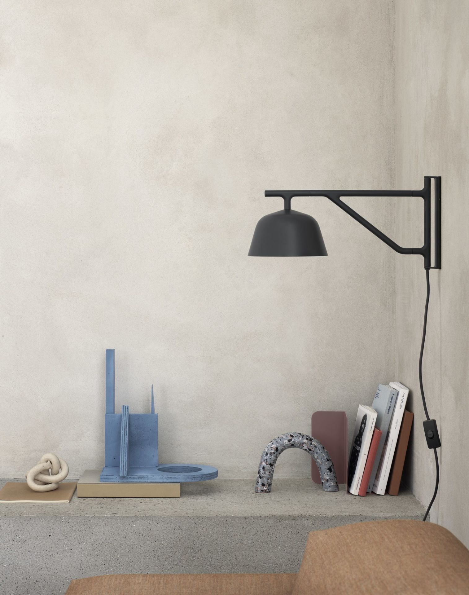 Ambit Wall Lamp Muuto Grey