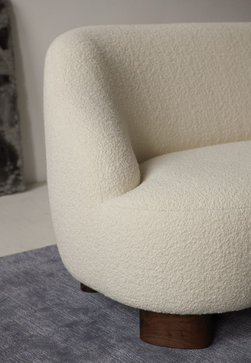 Margas LC3 2-Seater sofa AndTradition 