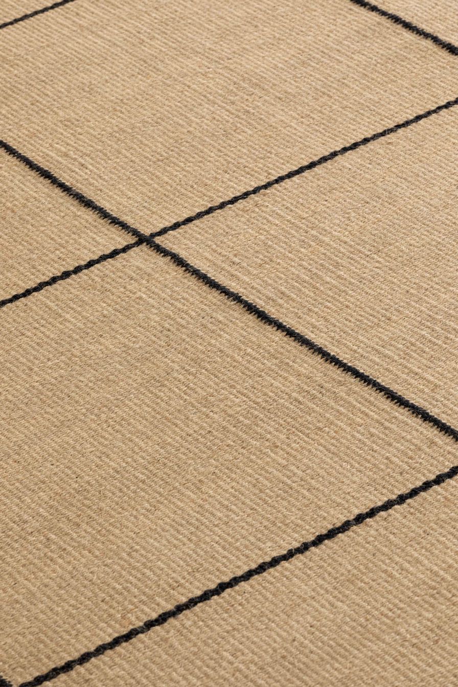 Roots Rug 01 192 x 240cm Gan