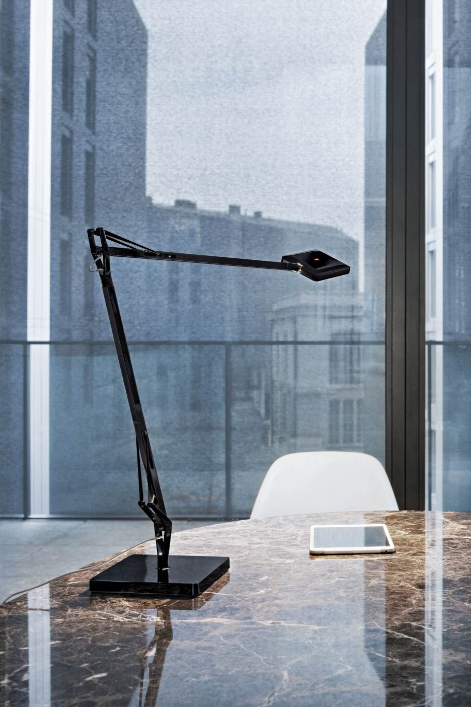 Kelvin Edge Base table lamp Flos White