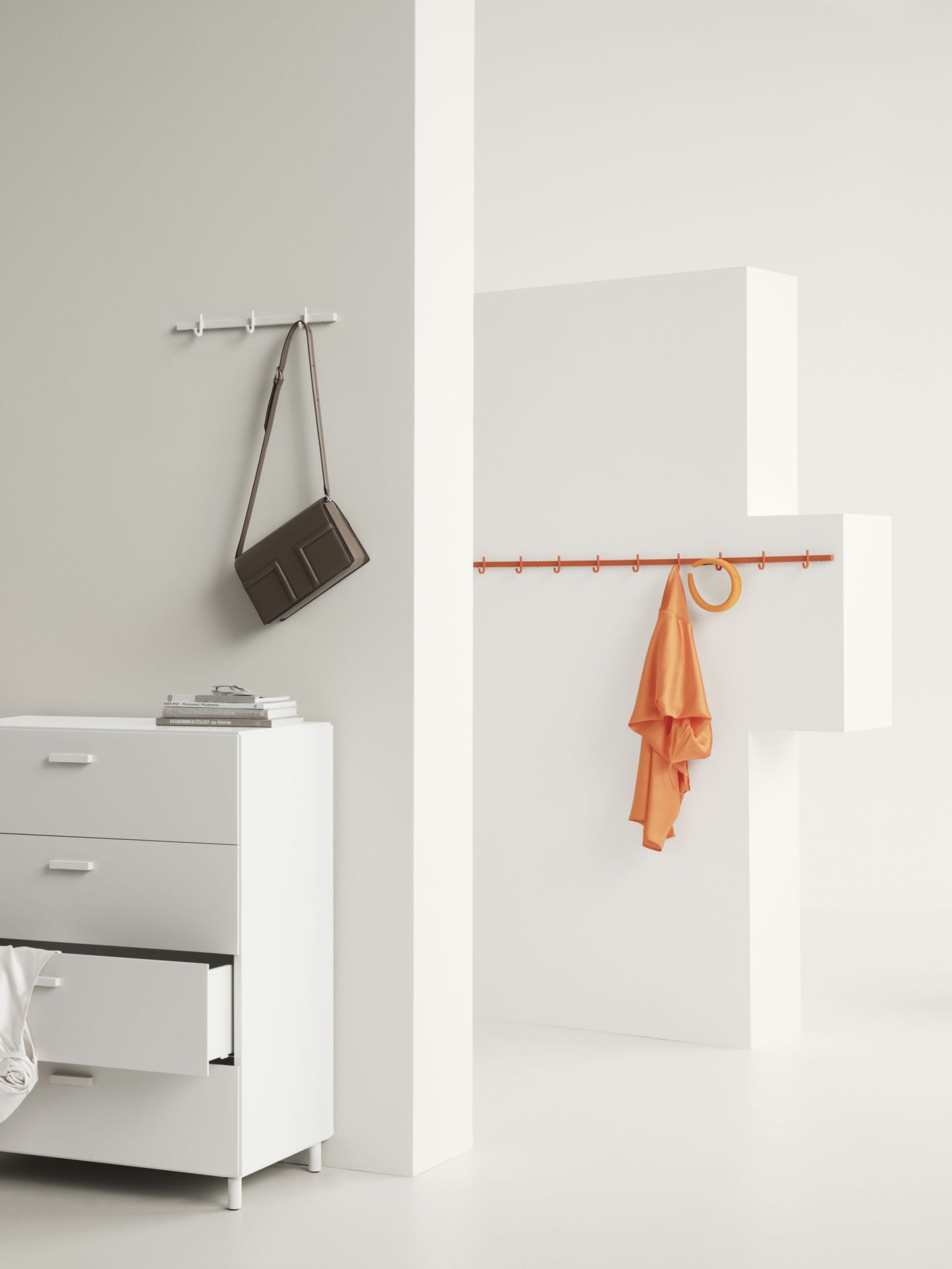 Relief Hook rail W41cm white String Furniture