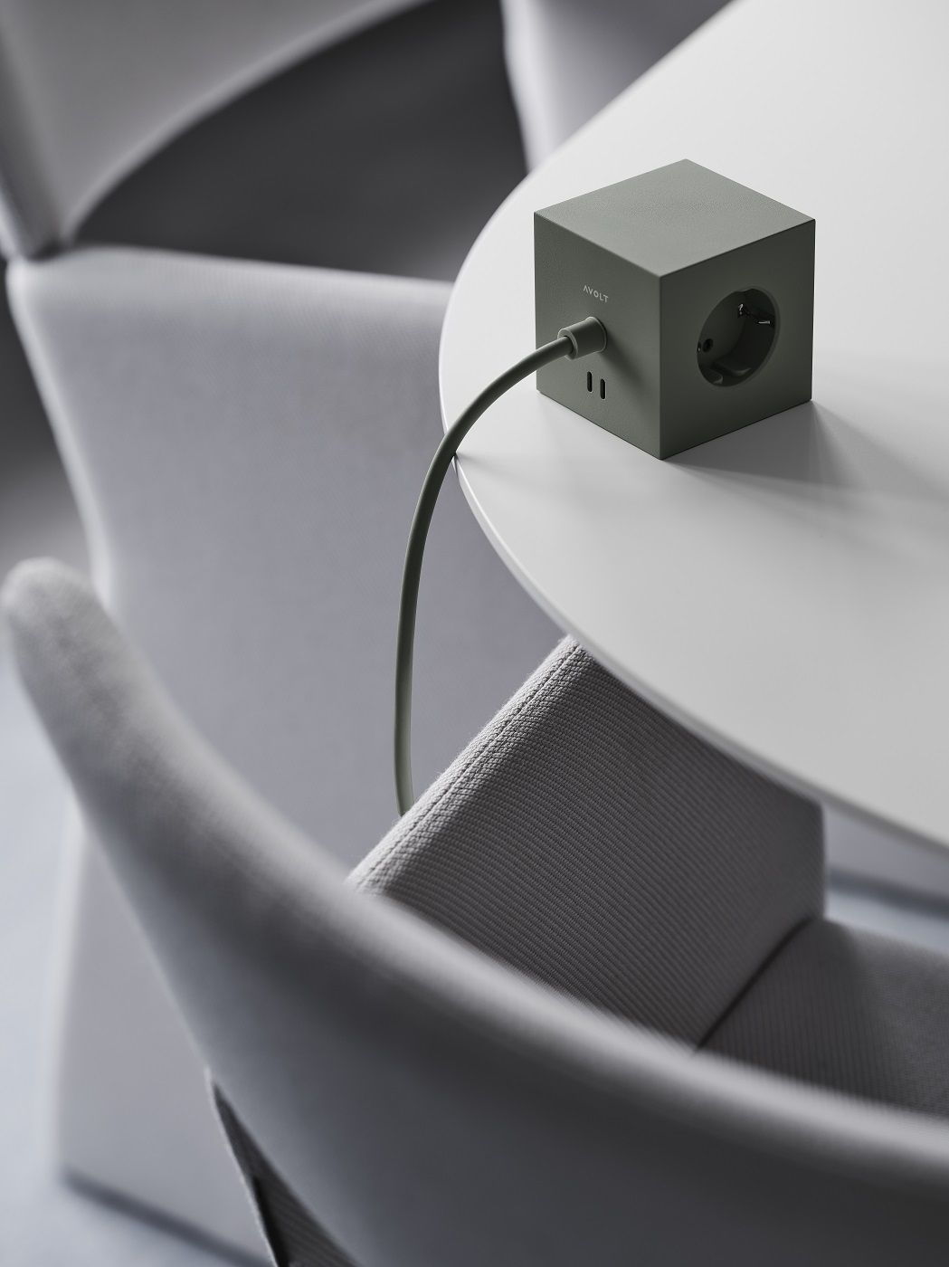 Square 1 - Avolt Socket Cube with USB C dfp Design Shark blue