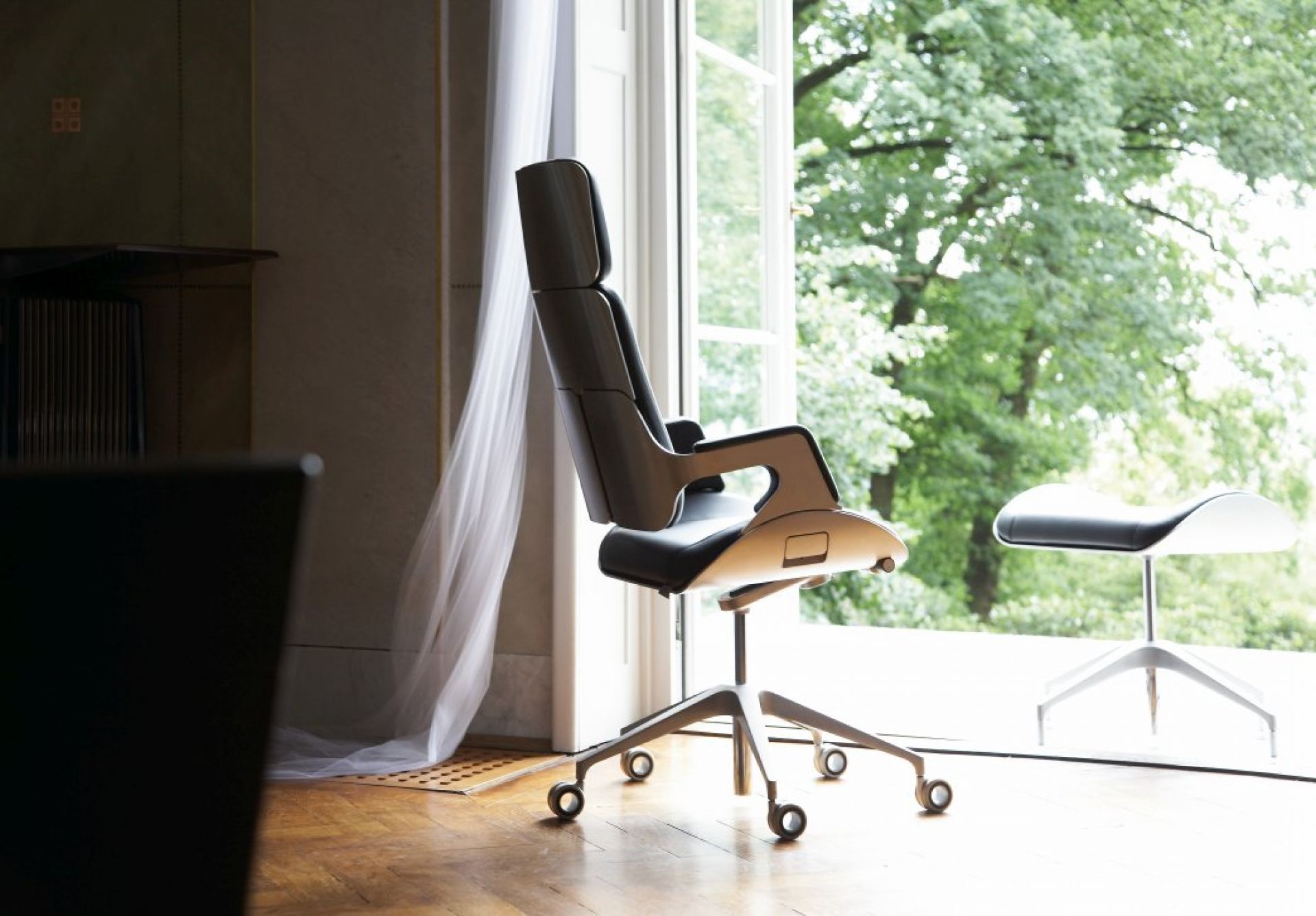 Silver SV11P Office Swivel Chair high Interstuhl