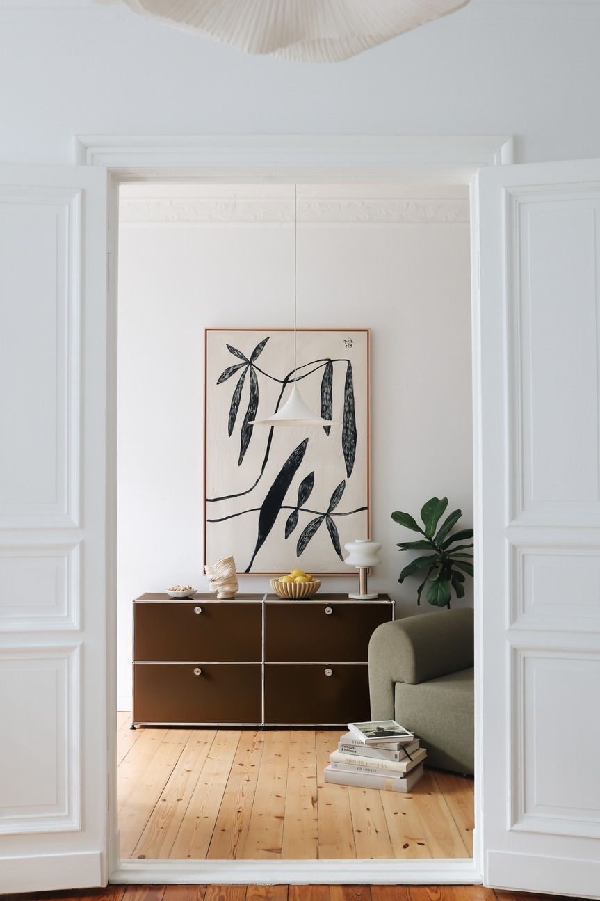 USM Haller Sideboard E2 with 4 folding doors