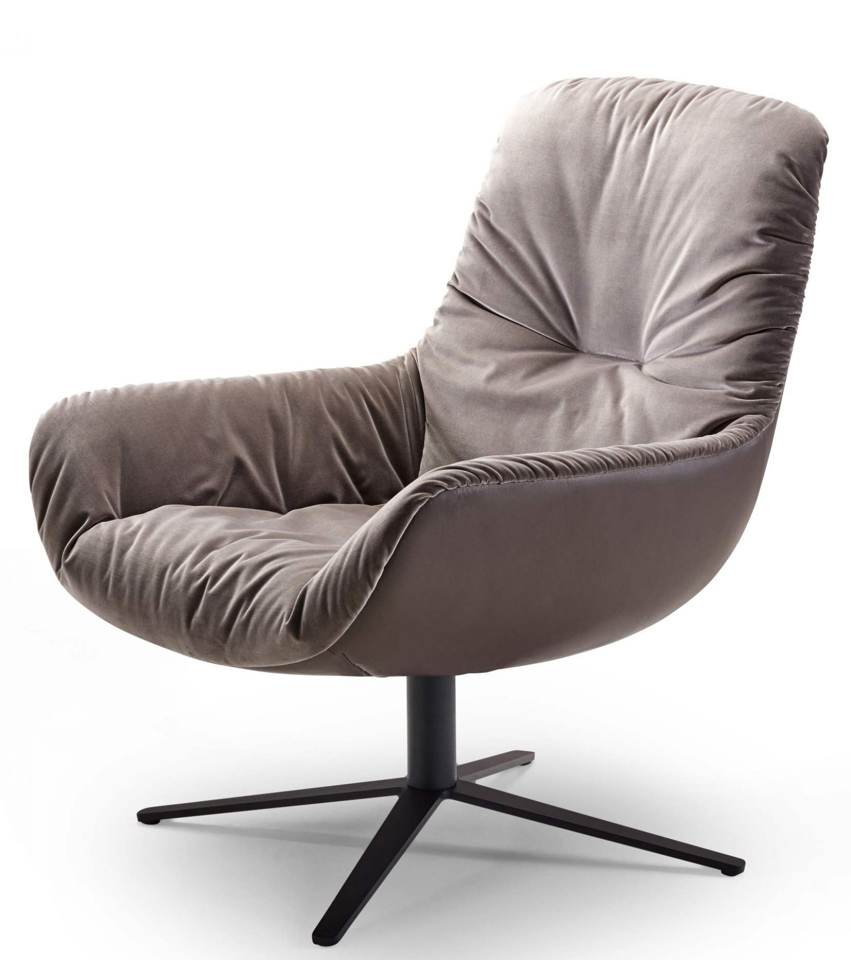 Leya Lounge chair Freifrau Manufaktur