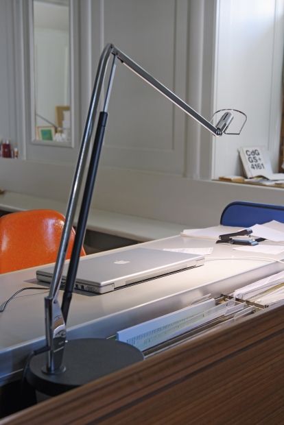 Liftolino LED Table Lamp dimmable Belux Liftolino LED Table Lamp dimmable Belux