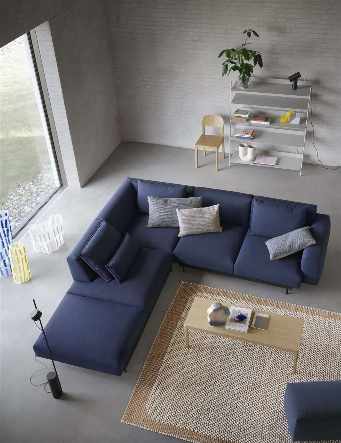 Post Floor Lamp Muuto