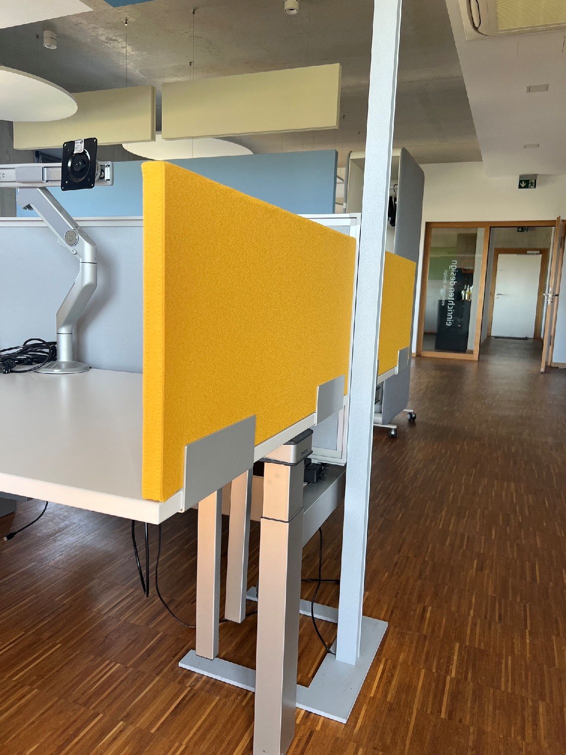 Multipanel / Acoustic Table Partitions Palmberg SHOWROOM / SMOKING FURNITURE (4 available)