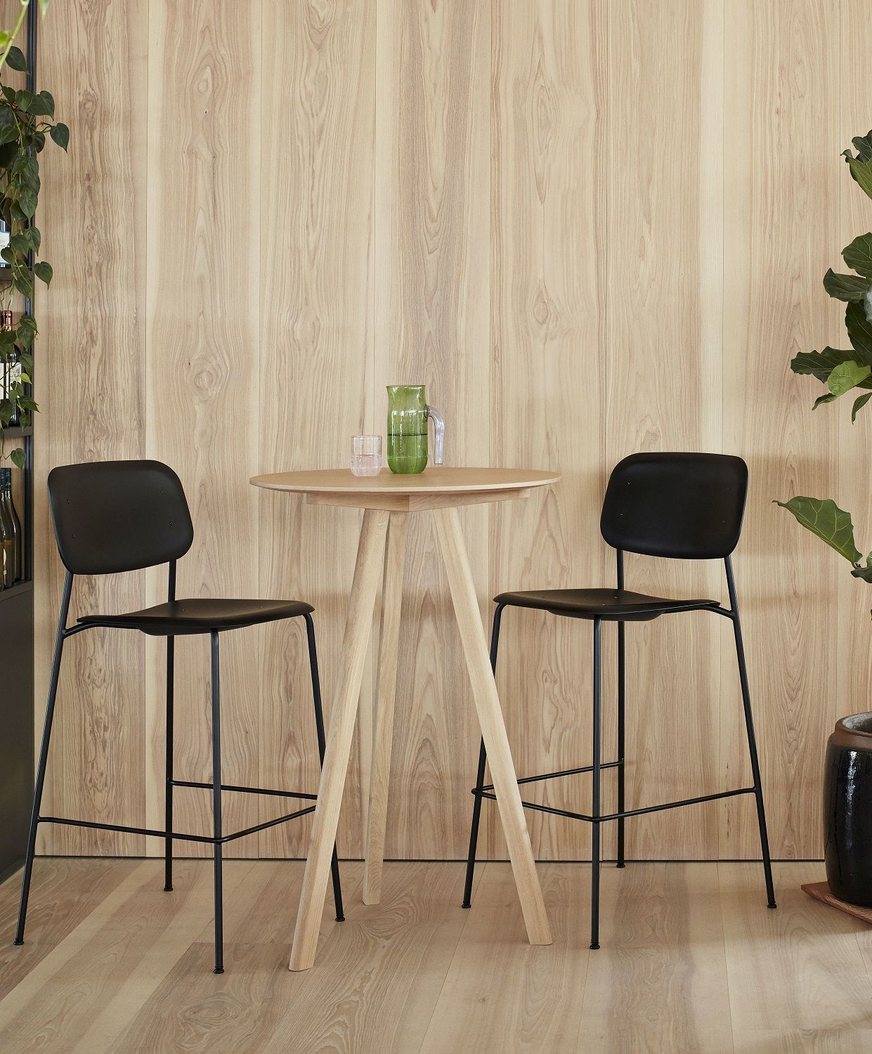 Soft Edge 95 Bar Stool Low / High Hay