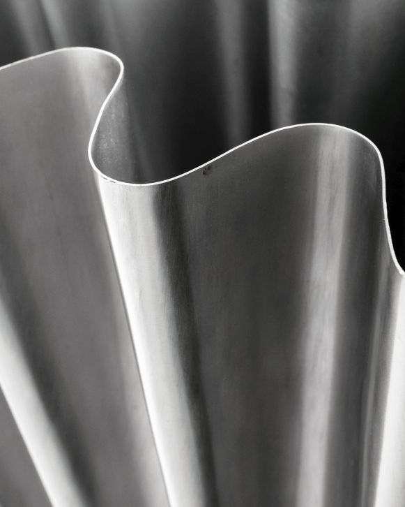 Vase HDFlood Wide Brushed Silver Finish house doctor 