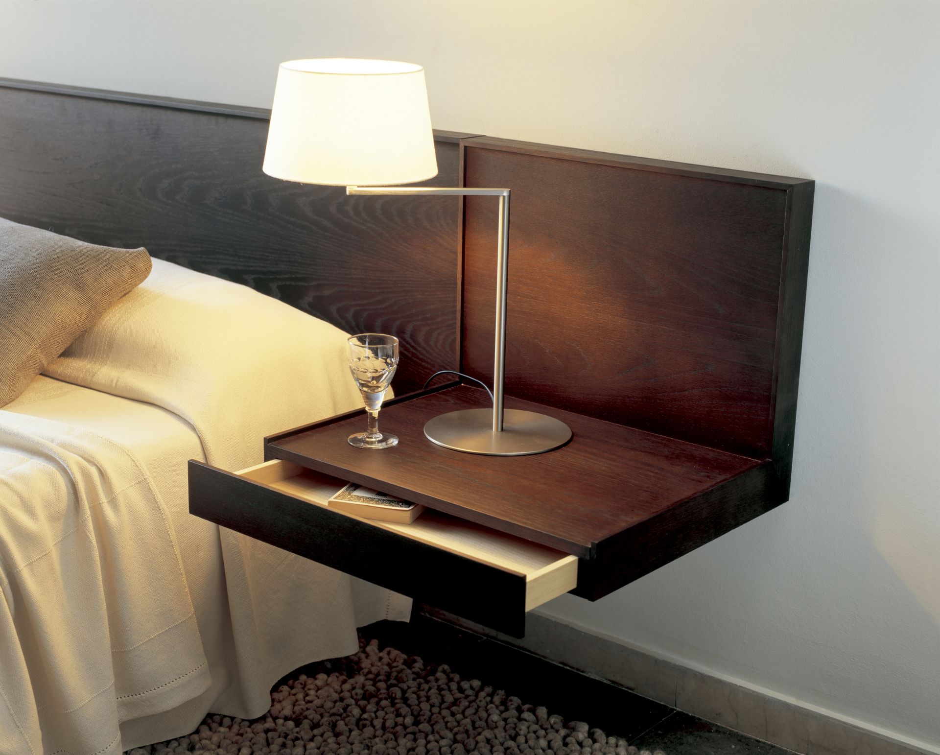 Americana Table Lamp Santa & Cole