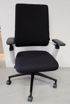 Connex2 office swivel chair Klöber EXHIBITION PIECE / USED FURNITURE 