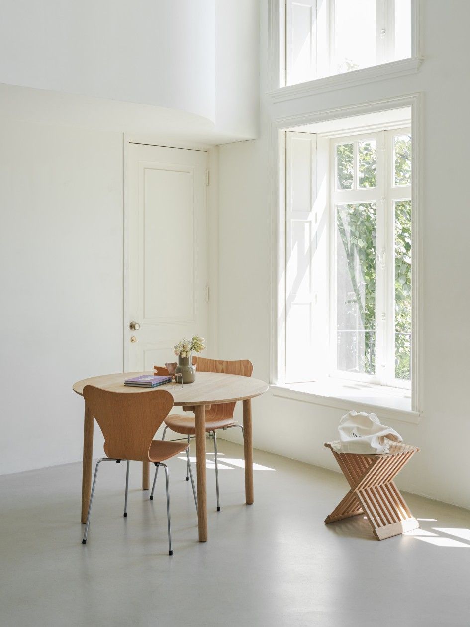 Hven table Ø 110 x H 73 cm Skagerak by Fritz Hansen