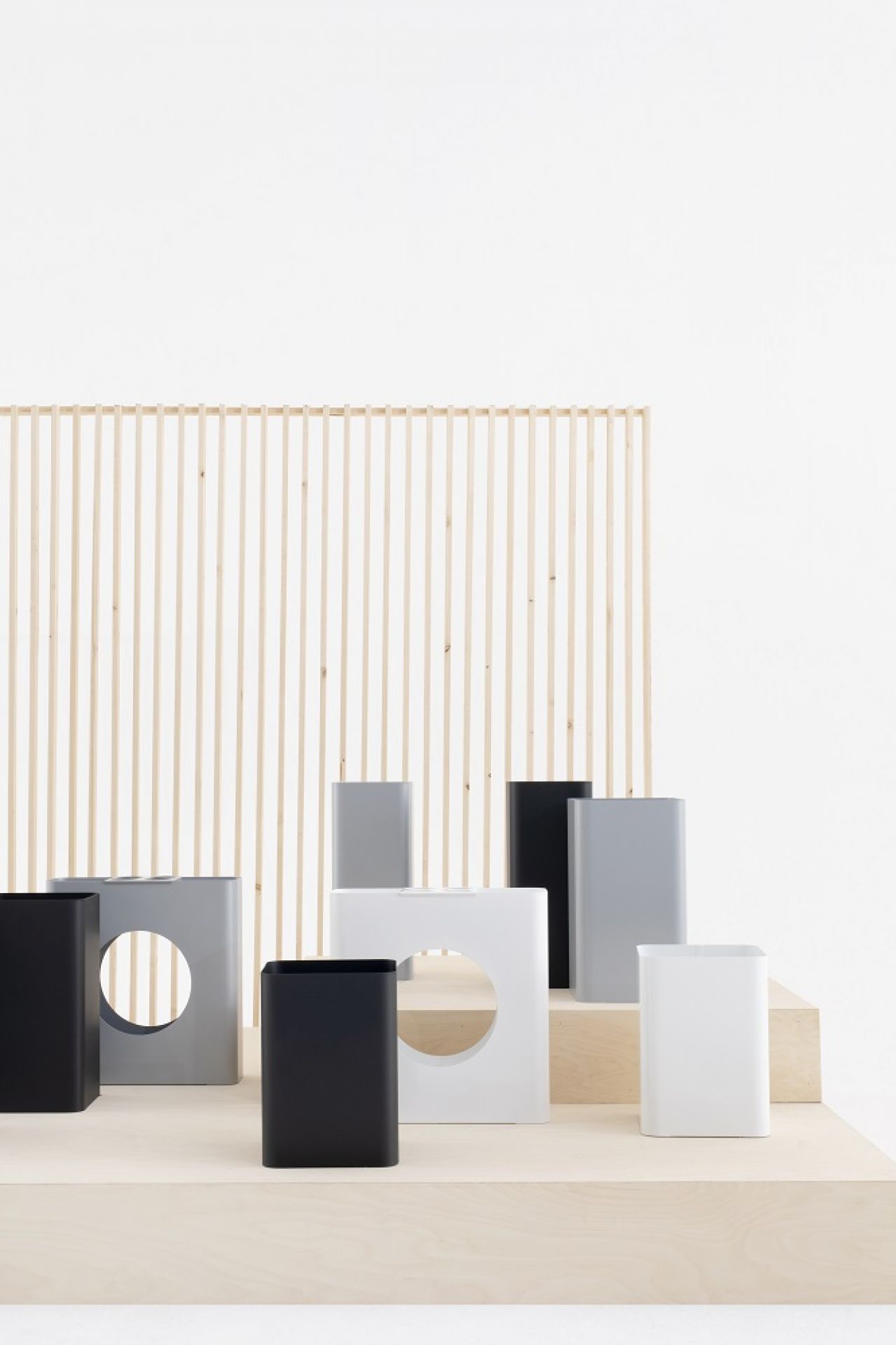 Flow II wastepaper basket Cascando