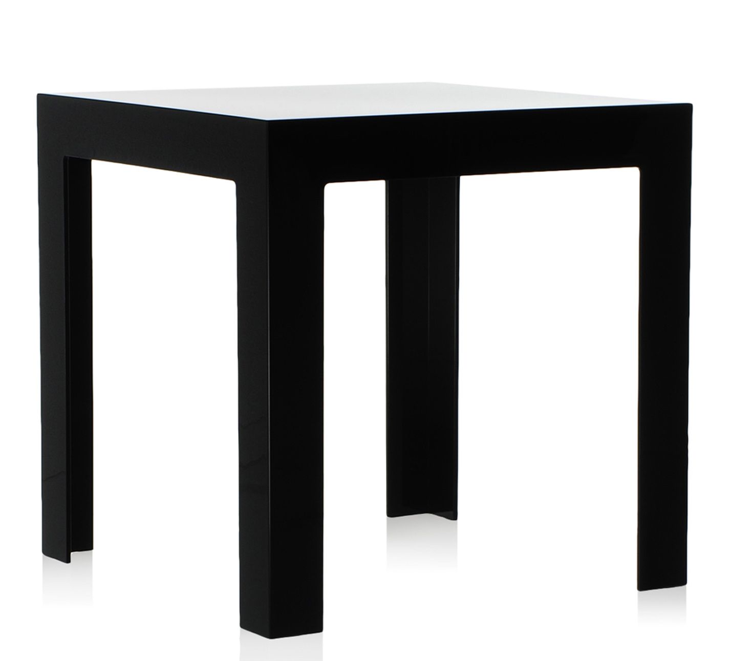 Schwarzer Jolly Beistelltisch von Kartell mit quadratischer Tischplatte und vier Beinen. Moderner Design Beistelltisch.