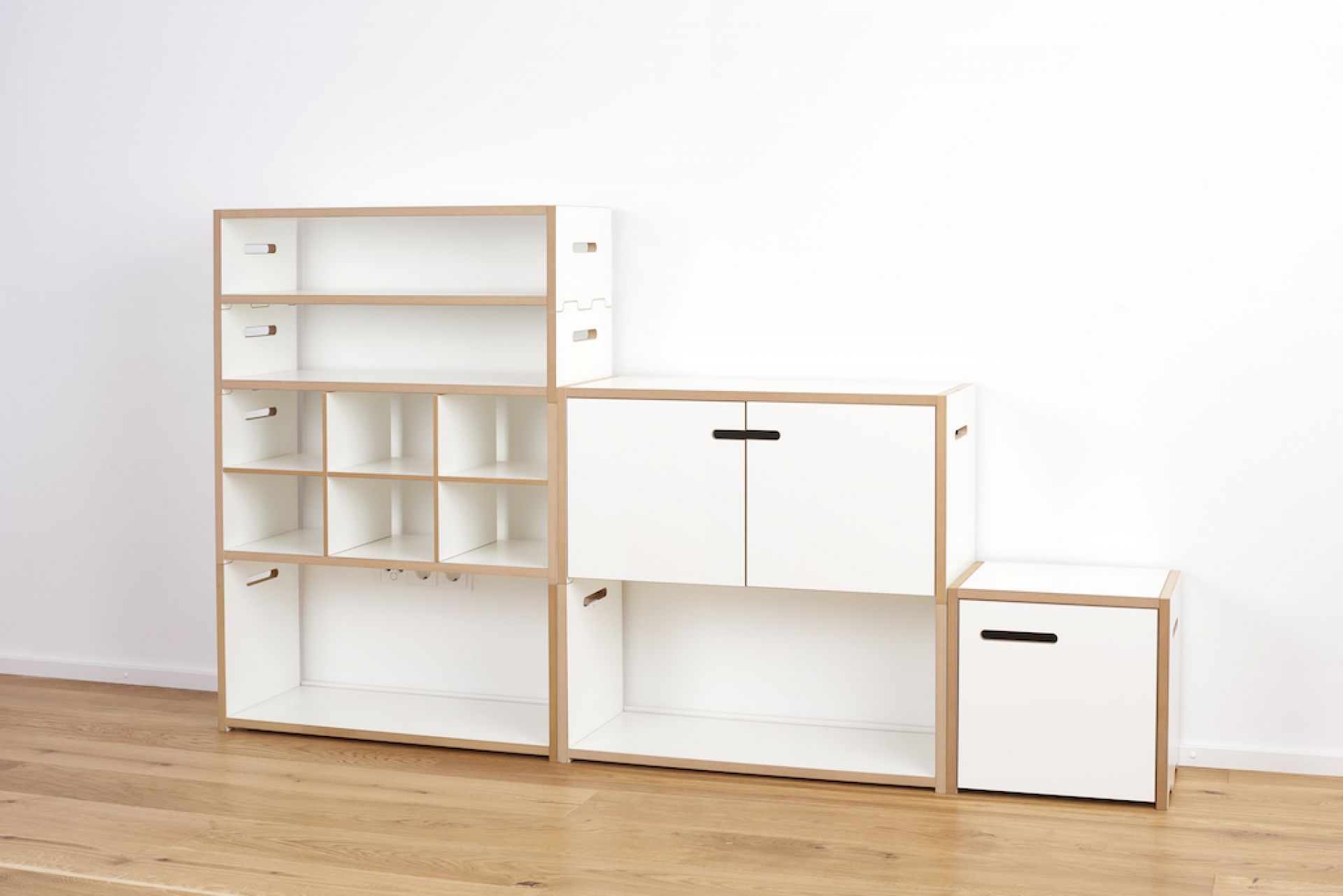 Tojo Halbstark Basic Module Low Shelf Series Tojo