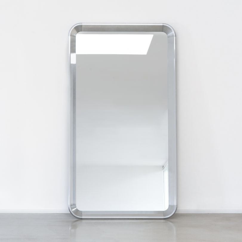 Deja-vu Mirror Magis