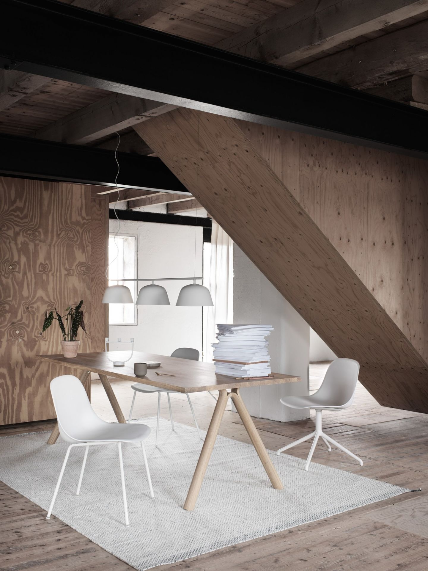 Ambit Rail pendant lamp Muuto