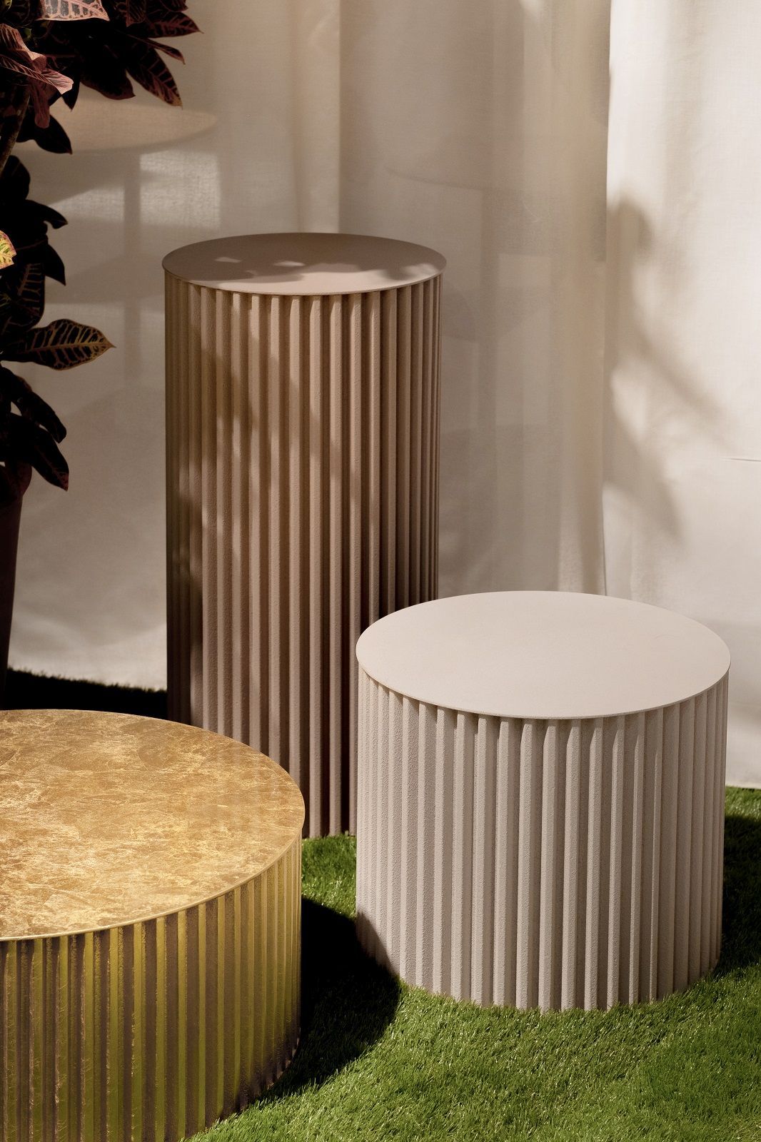 Herclino Side Table Indoor / Outdoor Dove gray Opinion Ciatti