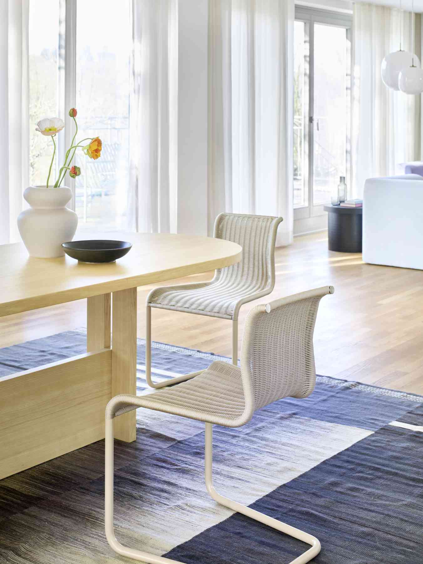 B15 Tecta cantilever chair B15 Tecta cantilever chair