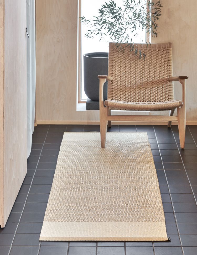 Edit Rug 230 x 320cm Pappelina
