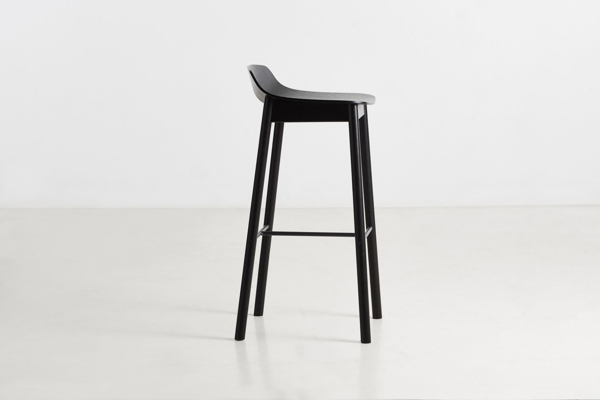 Mono Barstool Black Painted Ash Woud