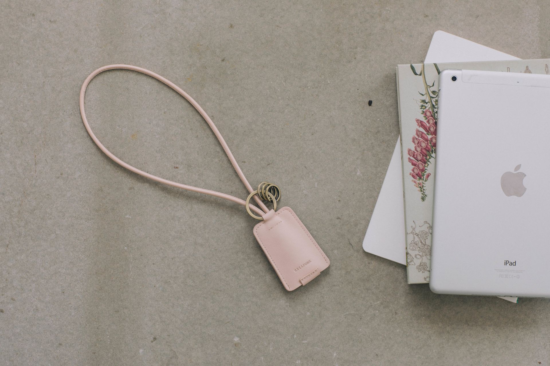 cCHAIN Key hanger with USB cable Kreafunk SINGLE PIECES