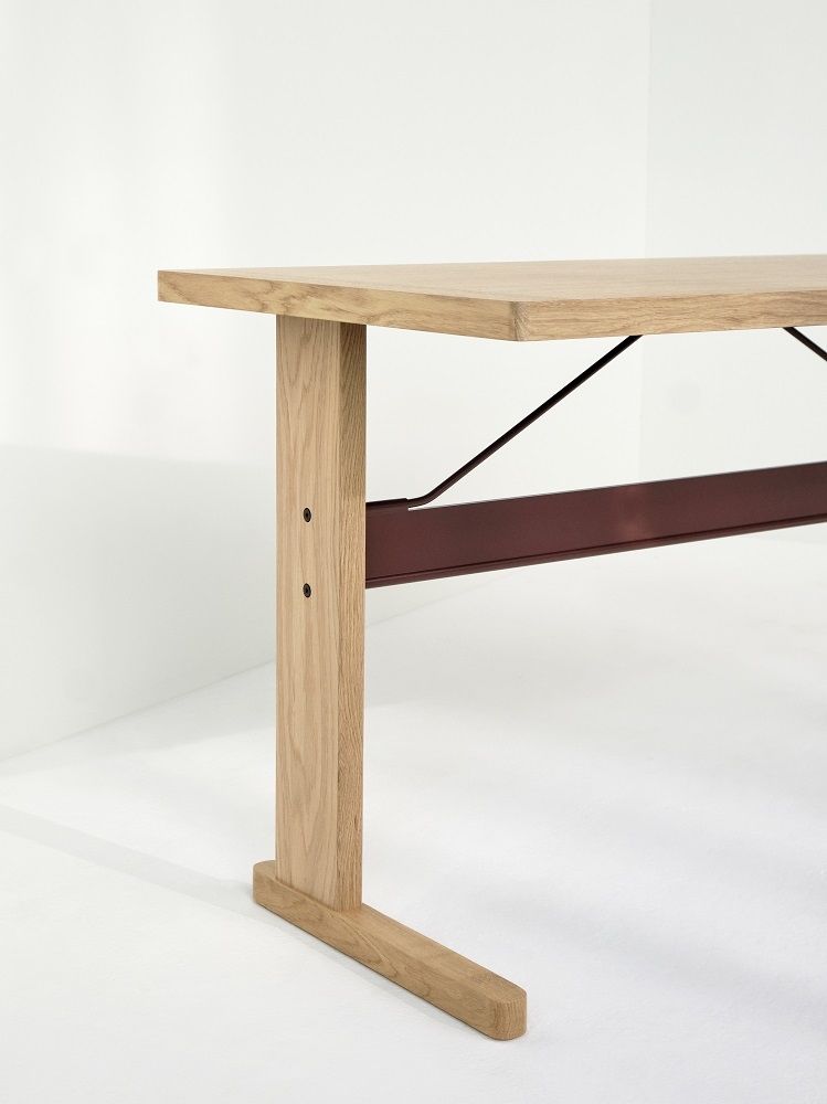 Passerelle Desk Hay oak-burgundy