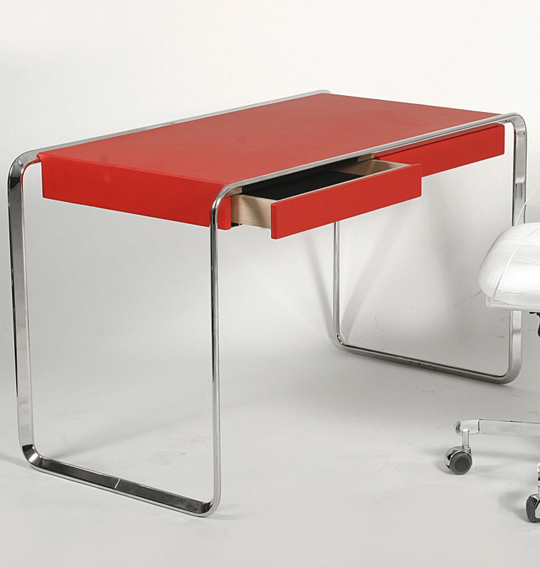 K2D Oblique Desk Tecta