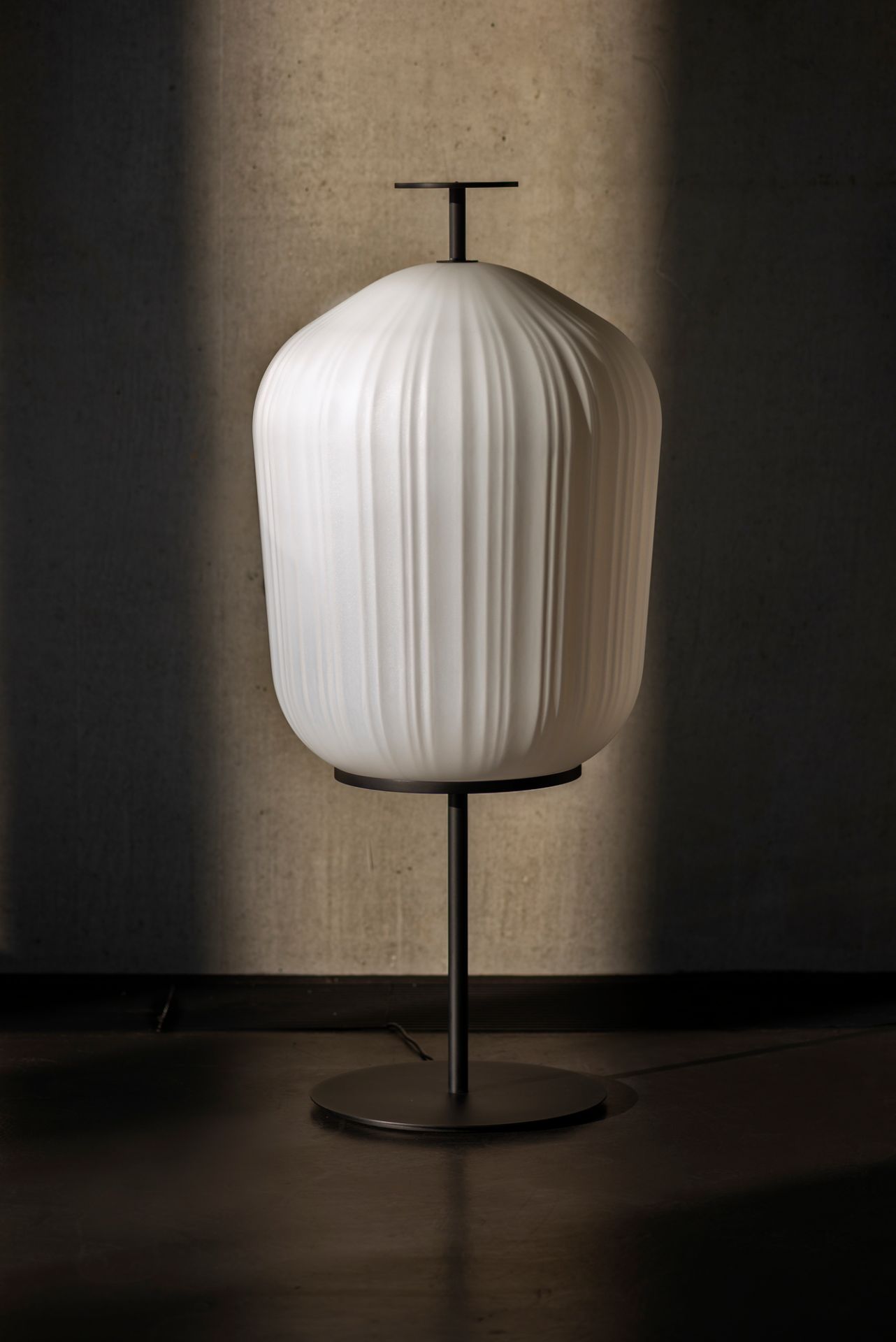Plissée Floor Lamp ClassiCon