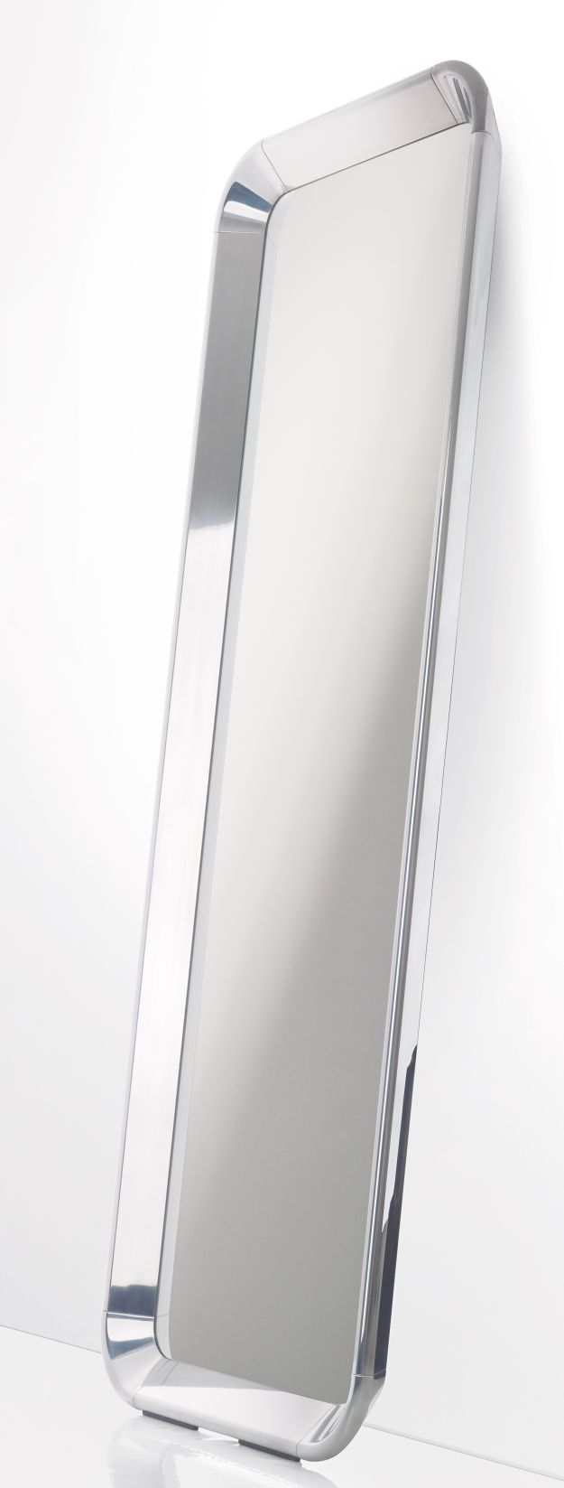 Deja-vu Mirror Magis