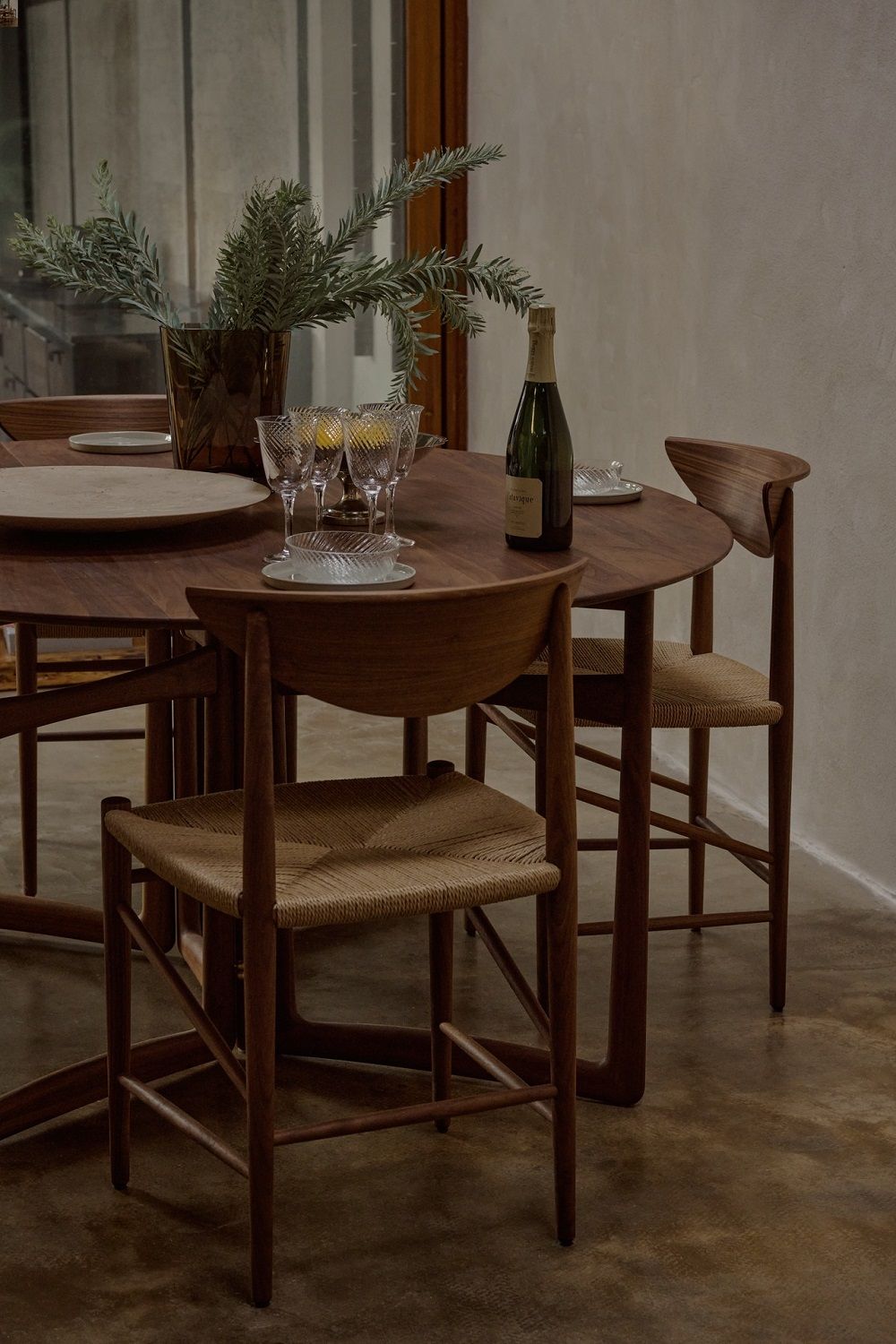 Drop Leaf HM6 Table Dining Table AndTradition