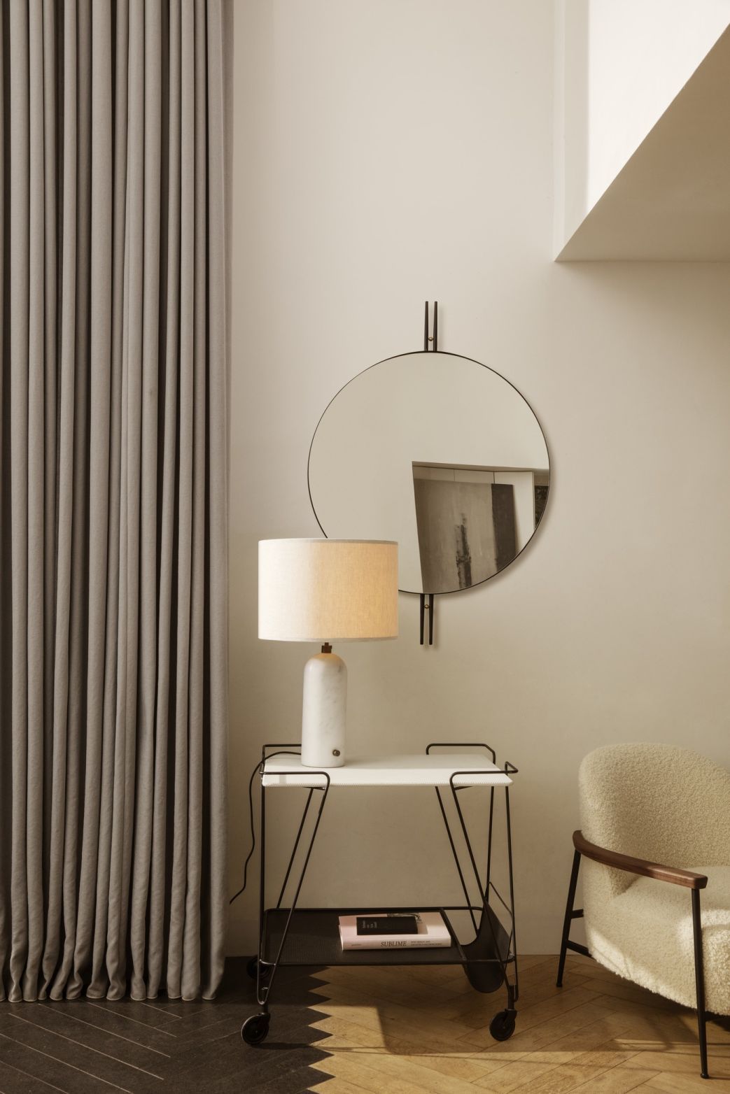 IOI Wall Mirror Ø80 Gubi