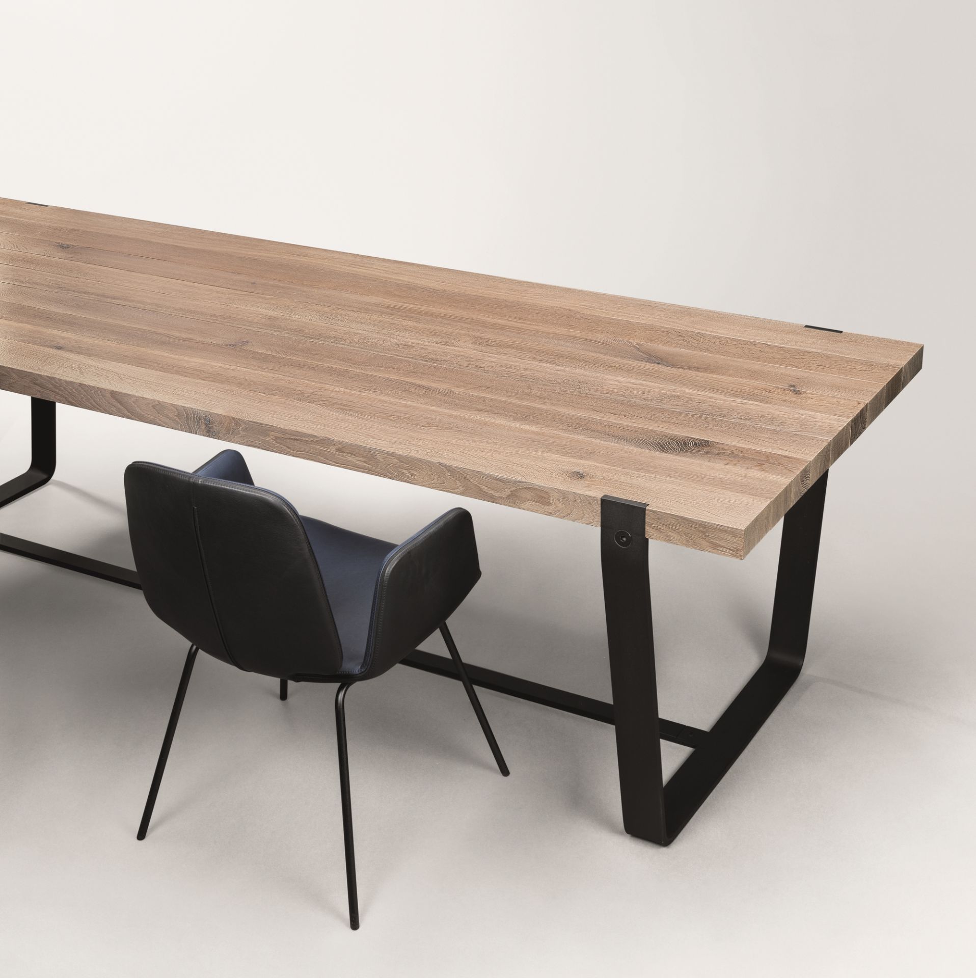 BB 11 Clamp table oak Janua